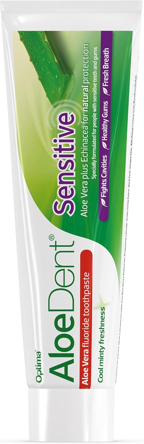 Infographic showing natural ingredients in Aloe Dent Sensitive toothpaste, including aloe vera and tea tree oil.