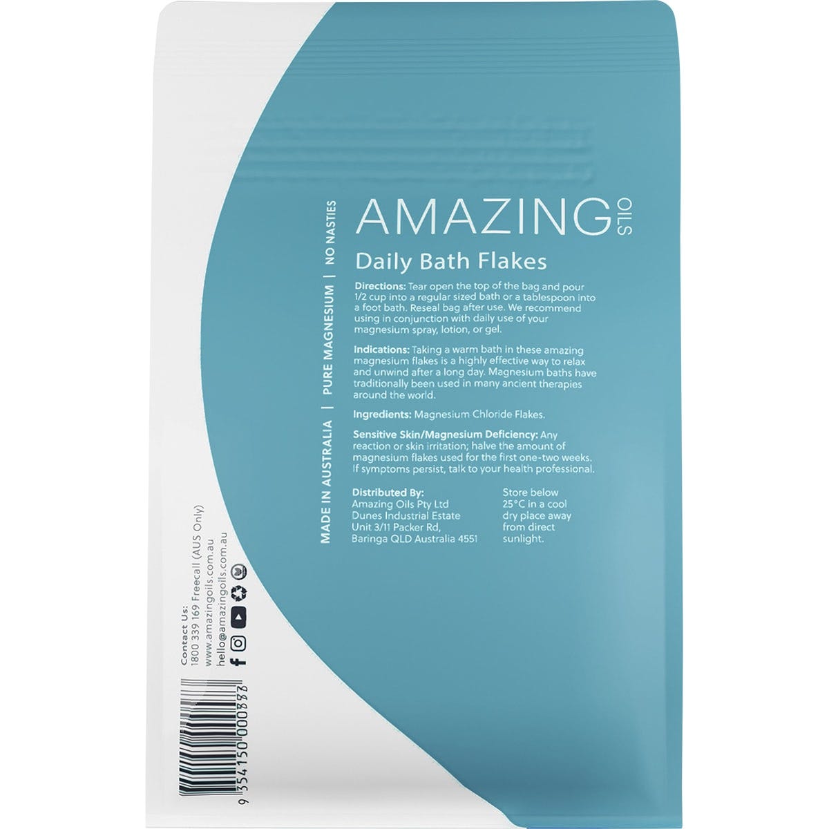 Back of Amazing Oils Magnesium Daily Bath Flakes 800g bag with ingredients and directions on a white background.